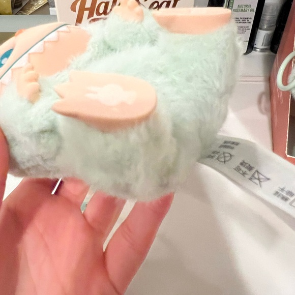 QUQU HAVE A SEAT LABUBU 💚 - Picture 2 of 2